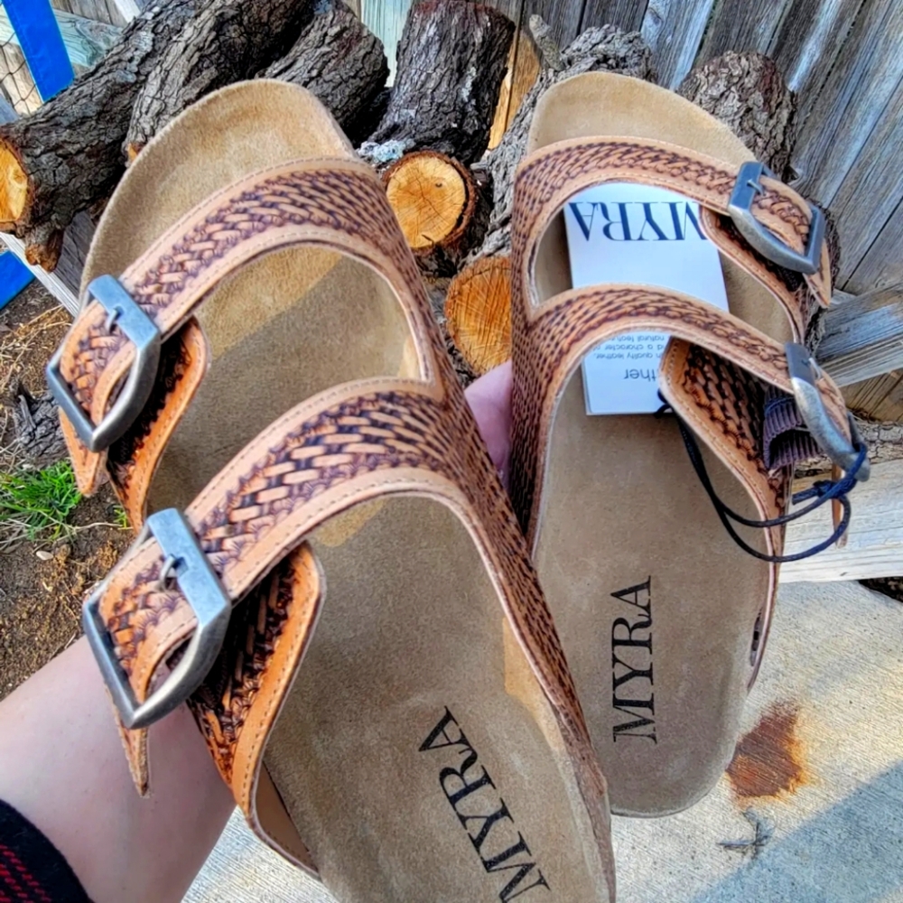 Western Tooled Leather Sandals / Birkenstock Style / Handcrafted